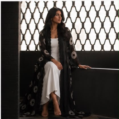 Black Circle Abaya - BECA017