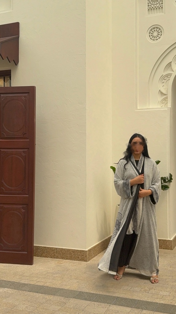 BEAS008 - Abaya Sari