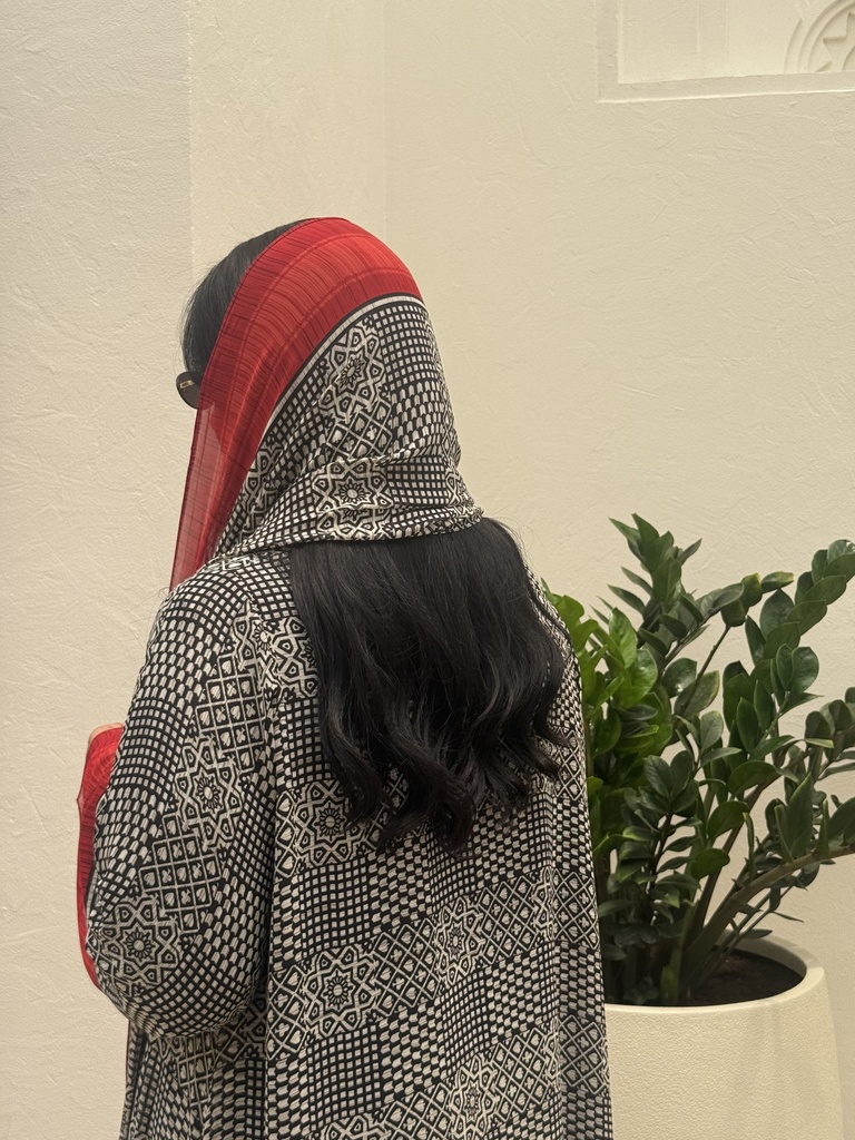 BEAS010 - Abaya Sari