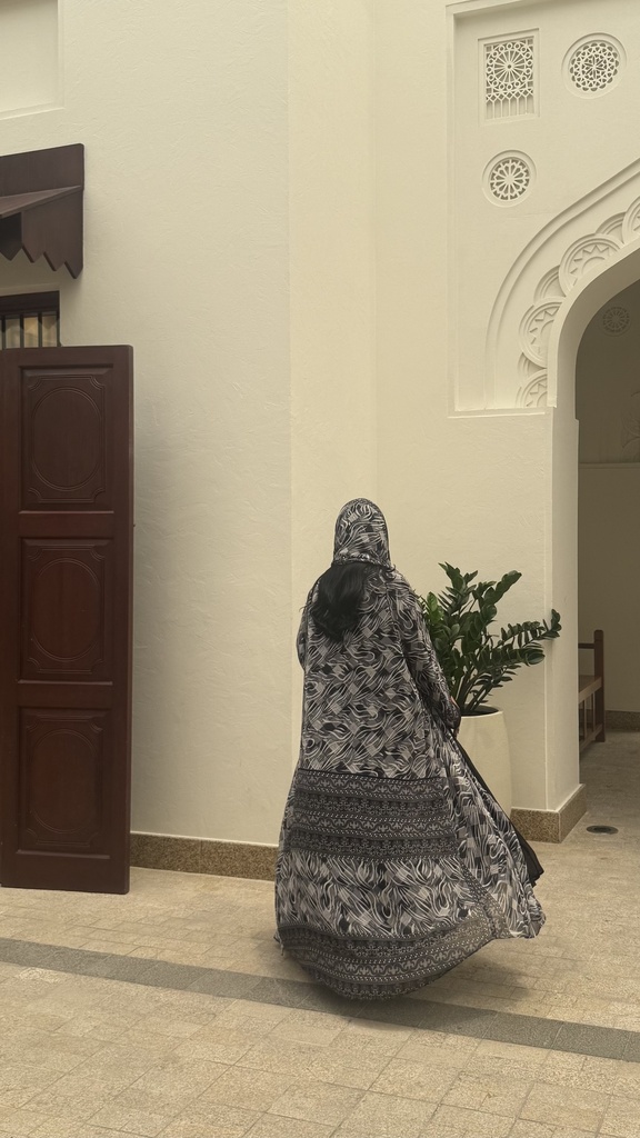 BEAS012 - Abaya Sari